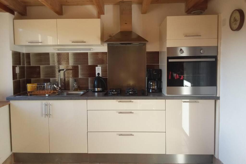 Loft La Rose Desiree Gite 3 Etoiles Chalencon Eksteriør bilde